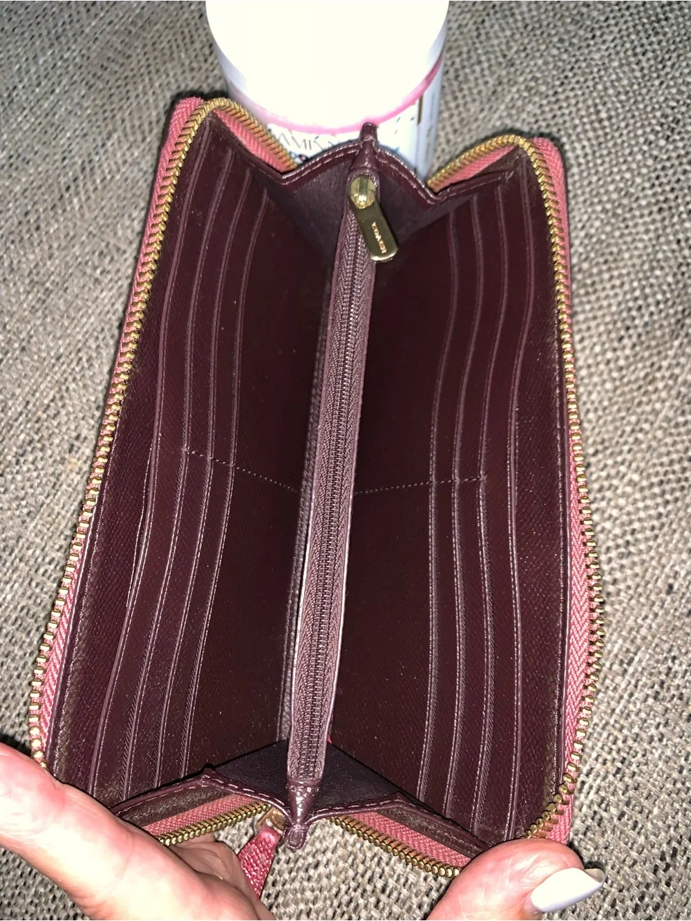 COACH ZIPPY metallic pink/burgundy wallet EUC w/Aminnah Donut Sugar Polish